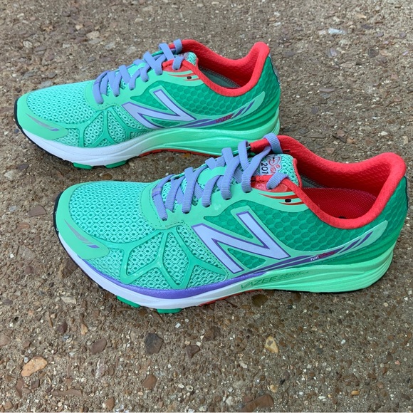 NEW Ariel runDisney New Balance women’s running shoes - Picture 11 of 15
